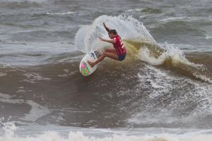 Surfer: Philippa Anderson 